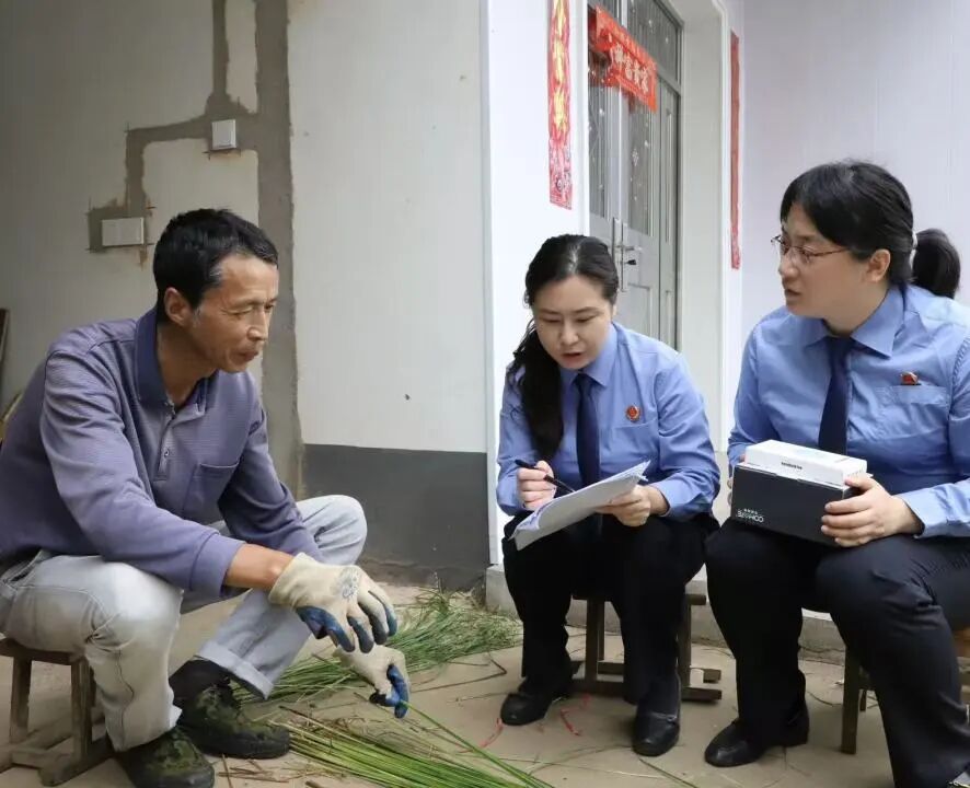 入户走访.jpg