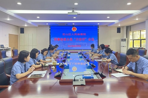 月讲评.jpg